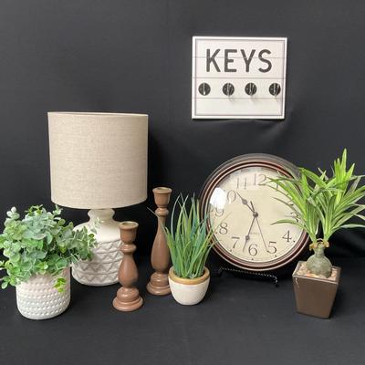 Time-less Decor