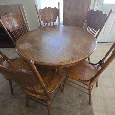 Vintage Table With 6 Chairs