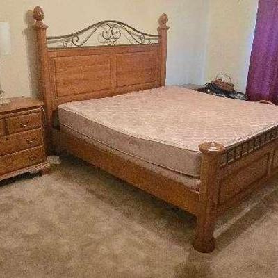 King Size Kunkaid Bed And Side Table