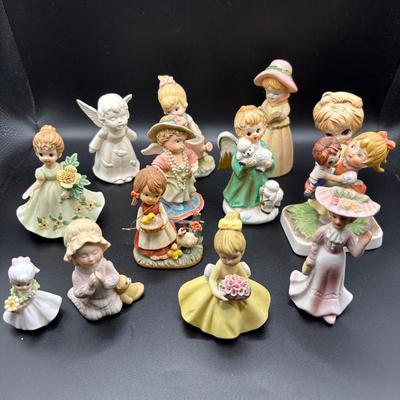 Sale Photo Thumbnail #41:  Vintage Lot Of 13 Female Figurines 