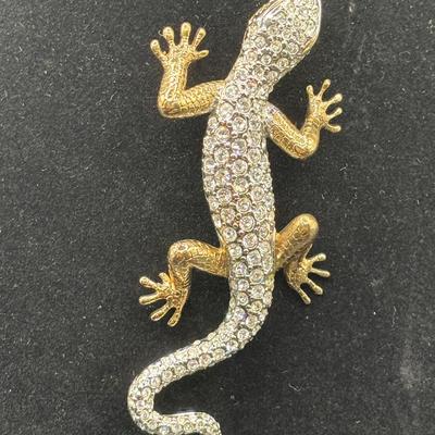 Sale Photo Thumbnail #22: Vintage Carolee Salamander Brooch
