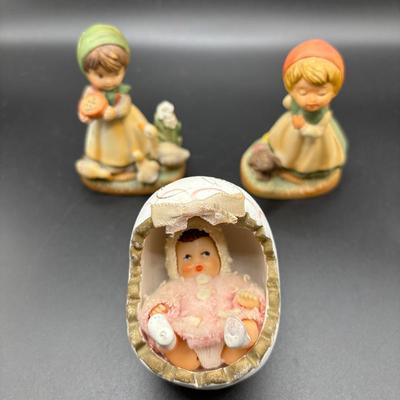 Sale Photo Thumbnail #78: Small Child And Baby Figures 1- German Democratic Republic