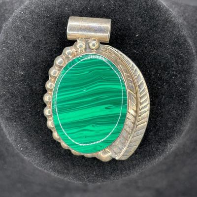 Sale Photo Thumbnail #27: Vintage Mexican Silver Malachite Pendent
