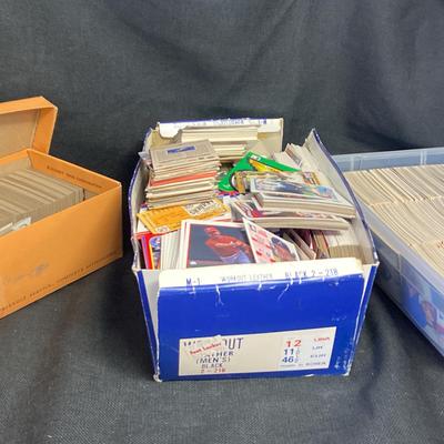 Upper Deck/Fleer 90s Football Cards, 80s And 90s Score/Topps/ Donruss Baseball Cards