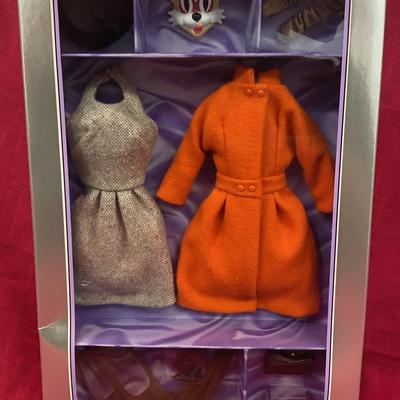 BARBIE Audrey Hepburn The Cat Mask Outfit Breakfast at Tiffany’s Paramount Pictures Collection 1998