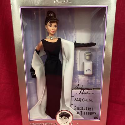 BARBIE Audrey Hepburn as Holly Golightly Breakfast at Tiffany’s Collection 1998 - Black Dress