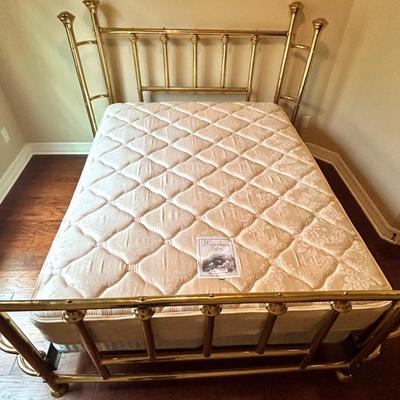 Waterbury Plush 3000 Full Mattress And Box  Springs (bed Frame Sold Separately )