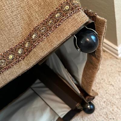 Sale Photo Thumbnail #446