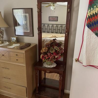 Sale Photo Thumbnail #167