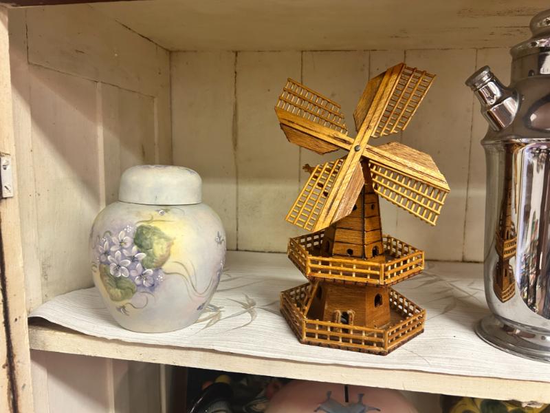 Sale Photo Thumbnail #4