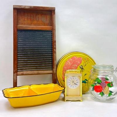Vintage Washboard and Kitchen Decor