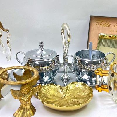 Vintage “Novo” Table Sweeper and Other Decor Items