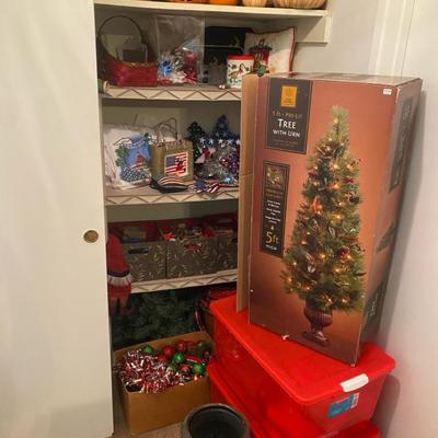 Mystery (all Contents Included) Seasonal Holiday Closet Lot — Christmas & Fall Décor Plus Tree