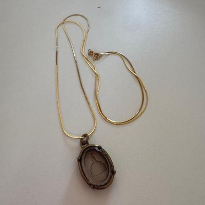 Hotel Del 14k Gold Pendant and Chain  Vintage Cameo Necklace on Gold Chain