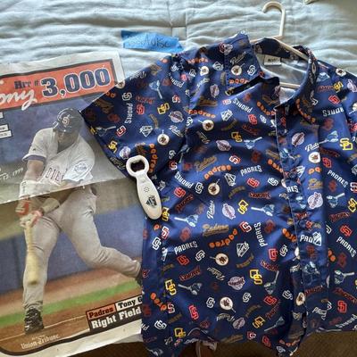 San Diego Padres Tony Gwynn 3000 Hit Commemorative Shirt & Newspaper