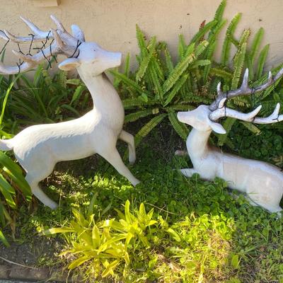 Deer Laying In The Grass Front Patio Decor Outdoor Lighted Holiday Deer Decorations — Set of 2