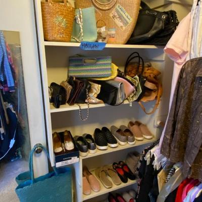 Designer Handbags, Totes & Shoes Lot — Straw Bags, Purses & More Size 8.5 -9