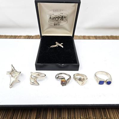  Lot of Five Sterling Silver Rings Plus a Sterling Bird in Flight Tie Clip