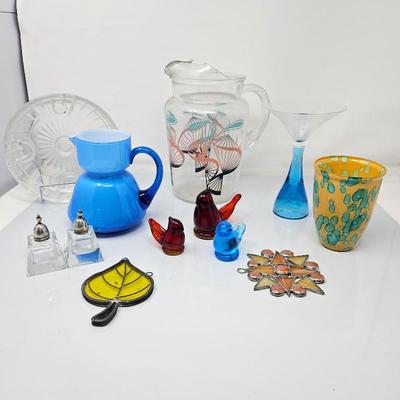  Lot of Vintage and MCM Colorful Glass Pieces, Stained Glass Art and More 