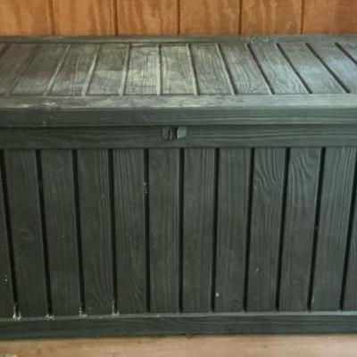 Keter Deck Box
