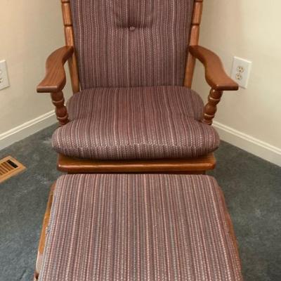 Towne Square Hardwood Glider With Ottoman 