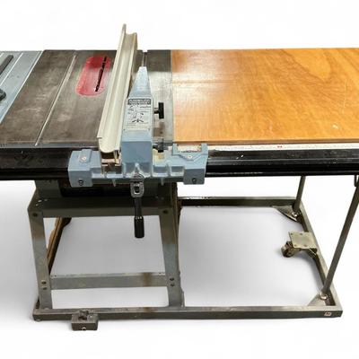 Delta 10 Inch Contractor Saw (30 Inch Unifence)