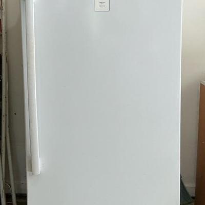 GE FUF14DLRBWW Freezer