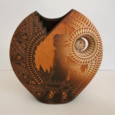 Native American Signed Pillow Pottery Jr. & Diane Aragon Acoma-Laguna Pueblo 