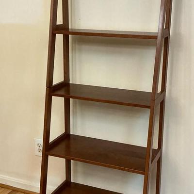 Wood Leaning Bookshelf 