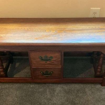 Pennsylvania House Two Drawer Coffee Table With Stools 