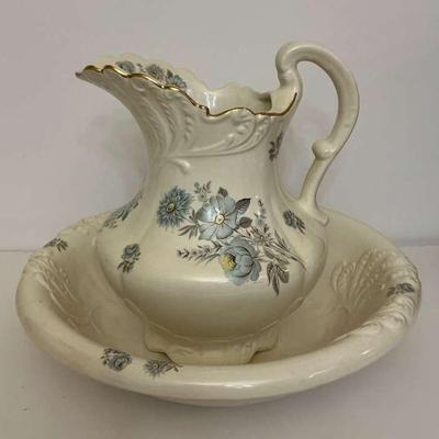 Vintage Wash Basin And Pitcher Hand Painted 