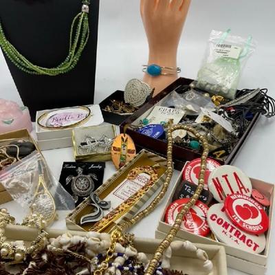 Sale Photo Thumbnail #898