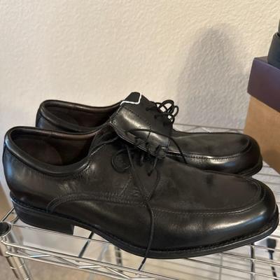 Johnston & Murphy Black Leather Oxford Dress Shoes – Classic Styl