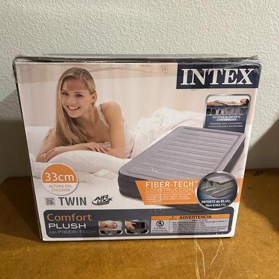 Intex Twin Comfort Plush Air Mattress with Built-in Pump and Fiber-Tech Support – Sealed B