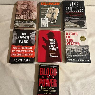 True Crime & Mafia History – Gangsters, Organized Crime, Infamous Figures (7 Books)