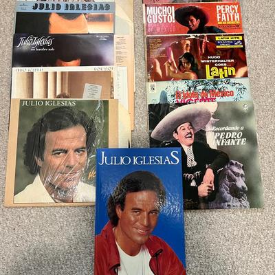 Julio Iglesias Vinyl Lot Of 5 And Spanish Language Vinyl Collectiin 