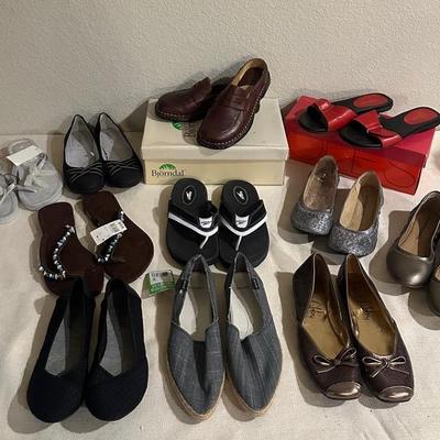 11 Pairs Women’s Shoes – Mixed Styles, Sizes 6.5–7, New 