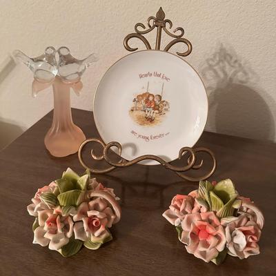 Sentimental Display of Love and Floral Porcelain