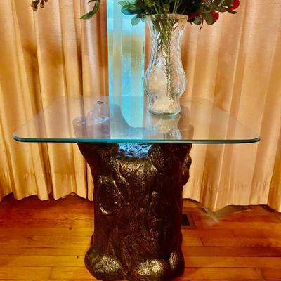 Sale Photo Thumbnail #17: Tree Stump Carved Base w/ Glass Table Top