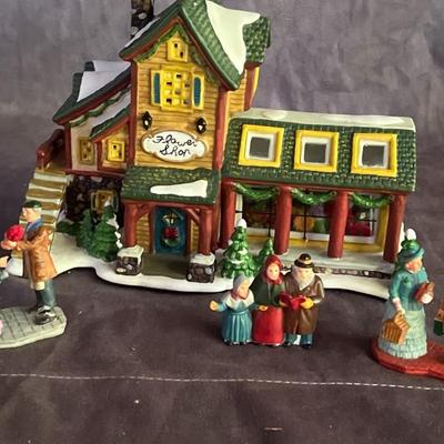 Sale Photo Thumbnail #595