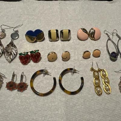 Sale Photo Thumbnail #877
