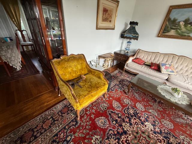 Sale Photo Thumbnail #148