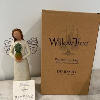 New Willow Tree Welcoming Angel Figurine in Box by Demdaco