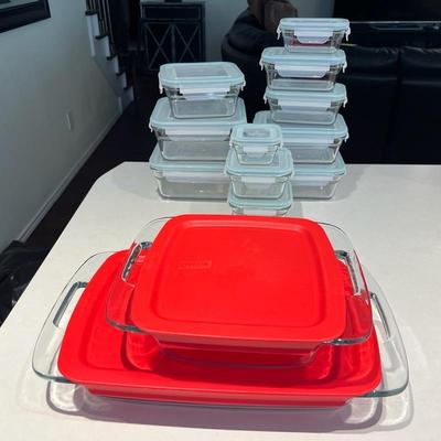 Pyrex casserole dishes