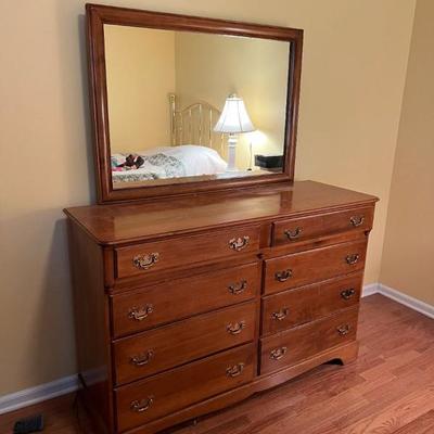 Sale Photo Thumbnail #177