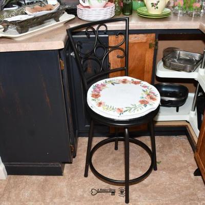 Sale Photo Thumbnail #275: 273 kitchen