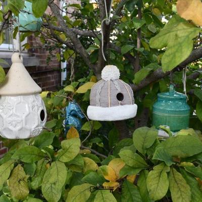 Sale Photo Thumbnail #689: 687 back yard