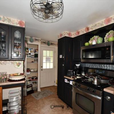 Sale Photo Thumbnail #248: 246 kitchen