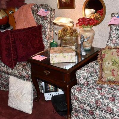 Sale Photo Thumbnail #218: 216 family room
