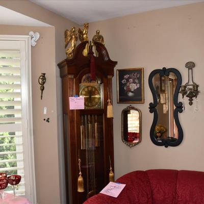 Sale Photo Thumbnail #86: 084 living room